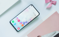 Galaxy A60Ĺ